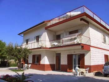 Bed & Breakfast Isca di Mare C.da Mattine, 16, 84043 Agropoli SA, Italy