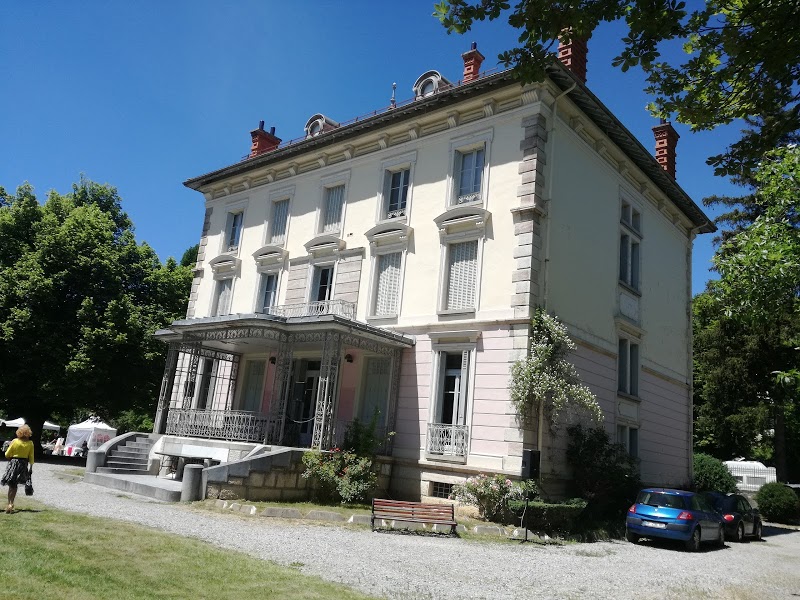 Musée de la Vallée 10 Avenue de la Libération, 04400 Barcelonnette, France