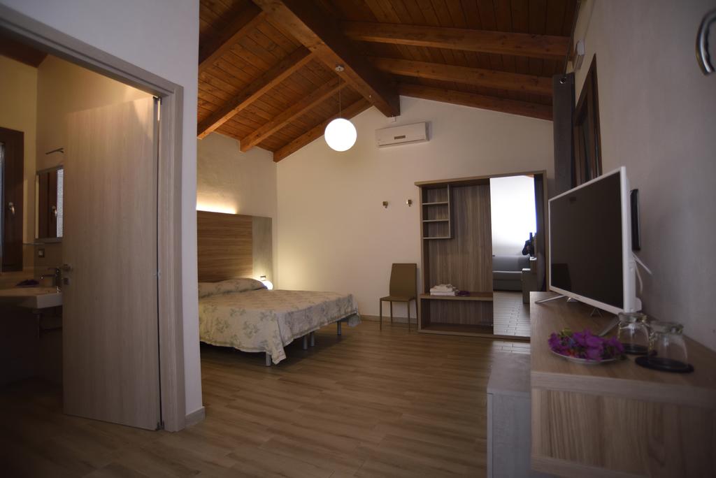 Agriturismo al Riparo dai Venti - Stintino - Località Cuili Nobu, 116, 07040 Stintino, Italia