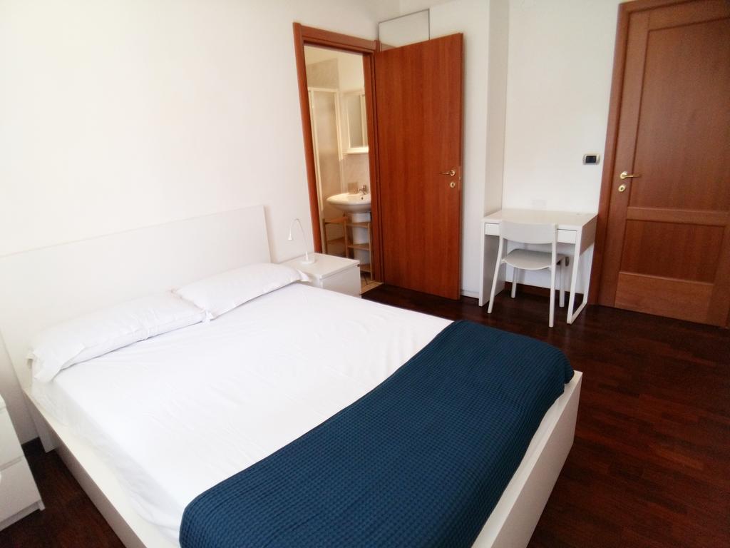 Alghero Ensuite Rooms - Alghero - Via Rodolfo Morandi 2, 07041 Alghero, Italia