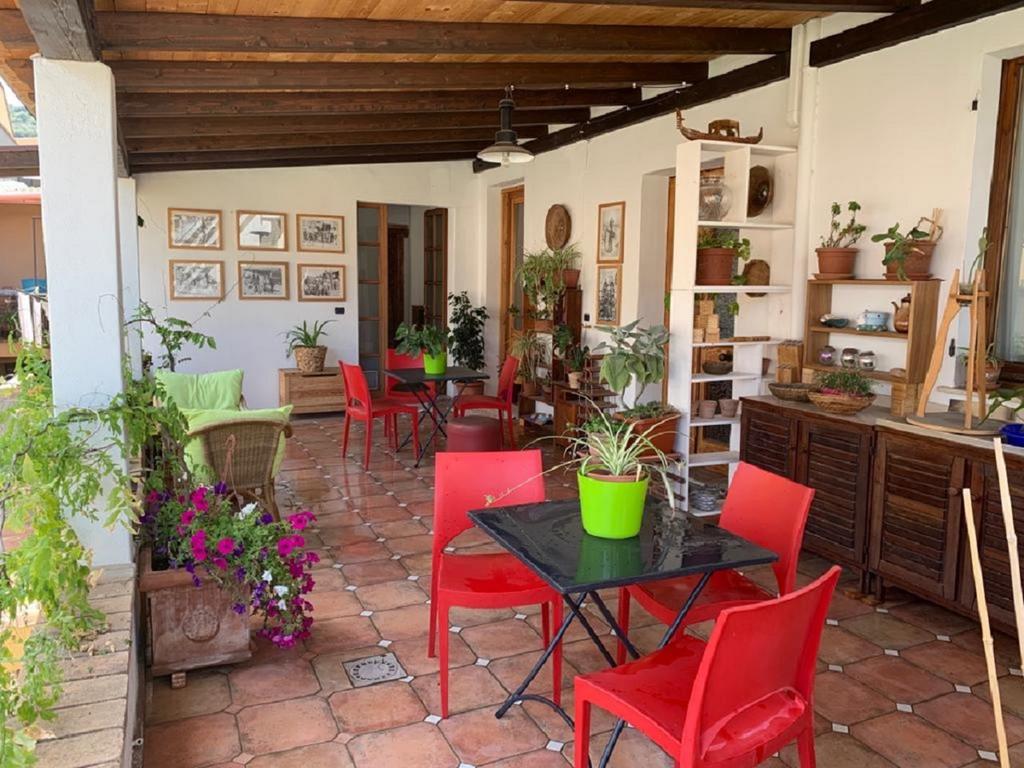 Arega B&B - Villasimius - Piazza Incani 3, 09049 Villasimius, Italia