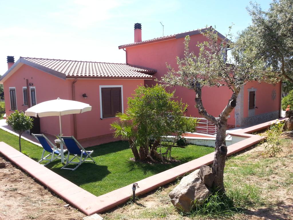 B&B Antico Casolare Sorso - Sorso - Strada Provinciale N 25 Km 8,5 Sorso , 07037 Sorso, Italia