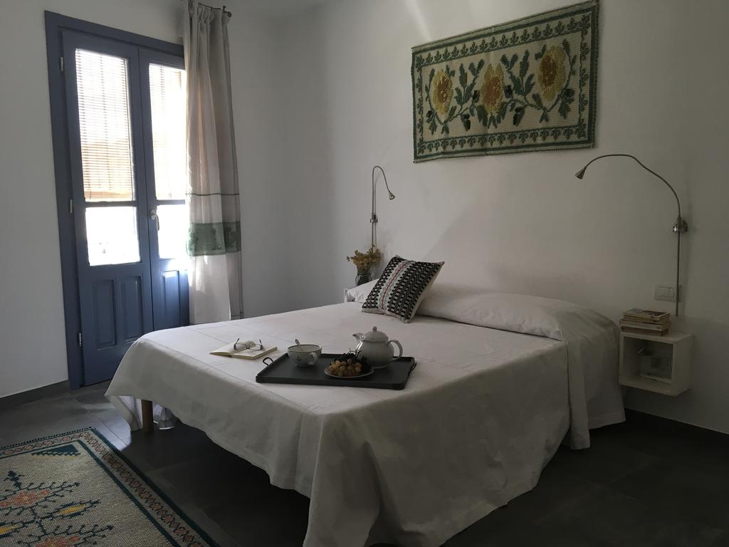 B&B Francisca - Tortolì - Via Iglesias, 2, 08048 Tortolì, Italia