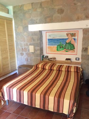 B&B Il Castello d'Ogliastra - Lotzorai - Via Roma 14, 08040 Lotzorai, Italia