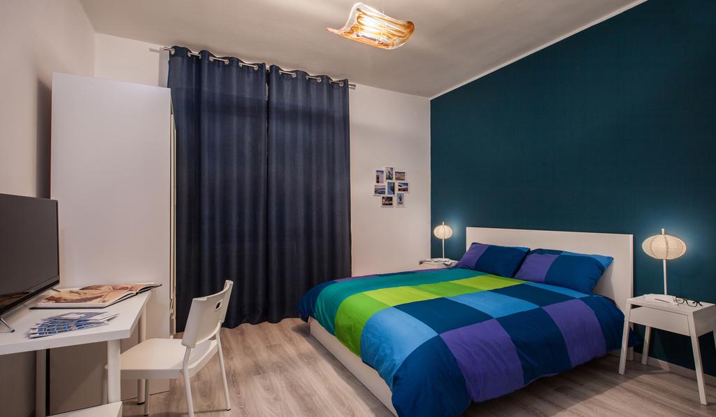 B&B Karales - Cagliari - Via Giotto 15, 09121 Cagliari, Italia