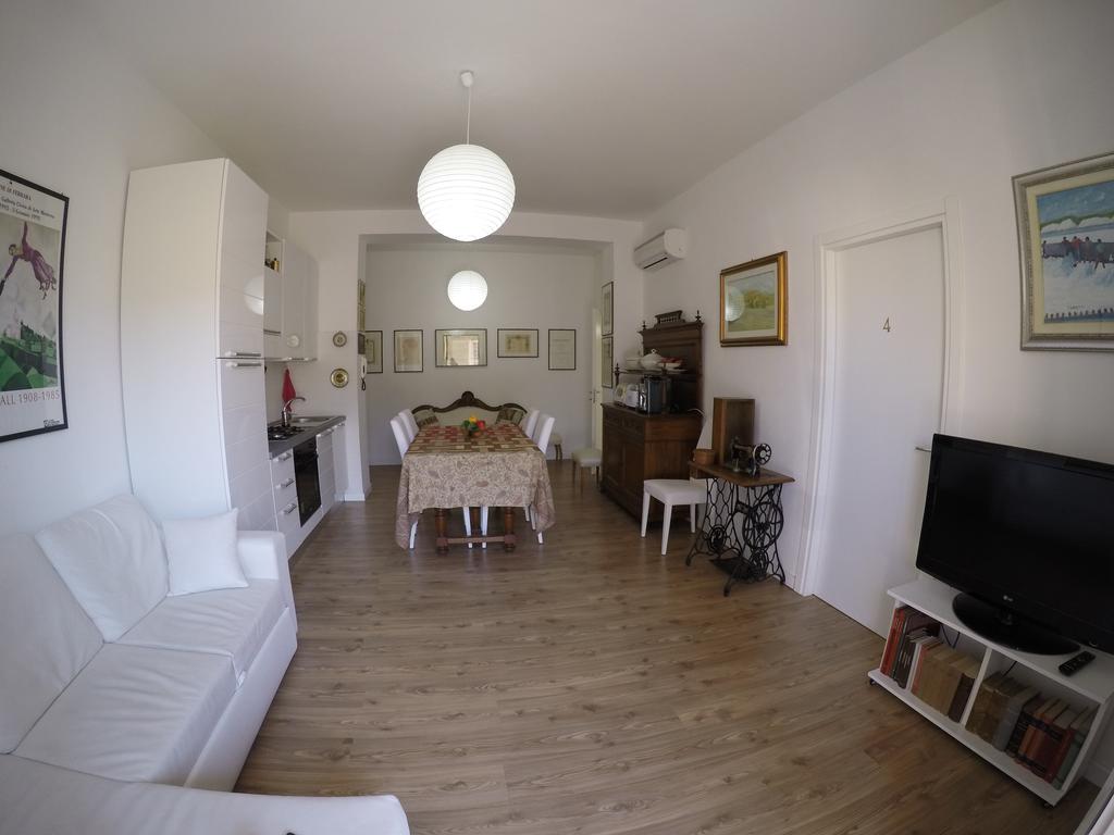 B&B Leo - Cagliari - Via Gaetano Donizetti, 15, 09128 Cagliari, Italia