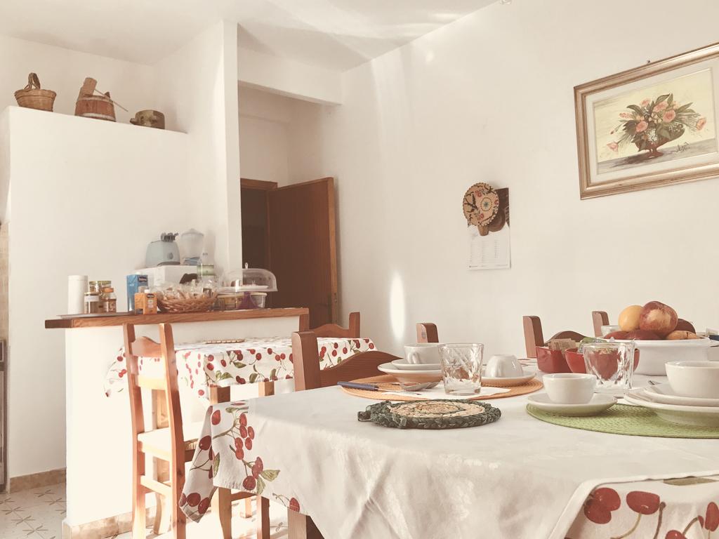 B&B Li Criasgi - Aggius - Via Li Criasgi 10, 07020 Aggius, Italia