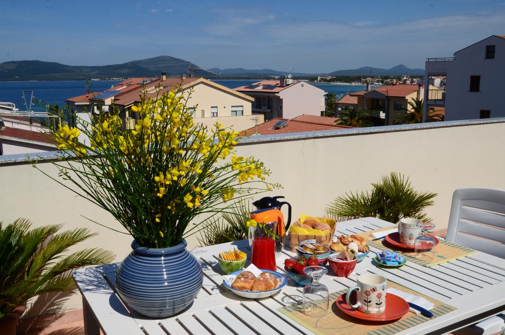 B&B Lloc D'Or - Alghero - Via Amsicora,17, 07041 Alghero, Italia