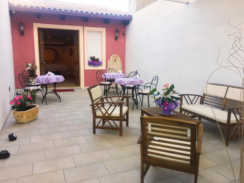 B&B Mariposa - Sennori - Via Silis 44 A, 07036 Sennori, Italia