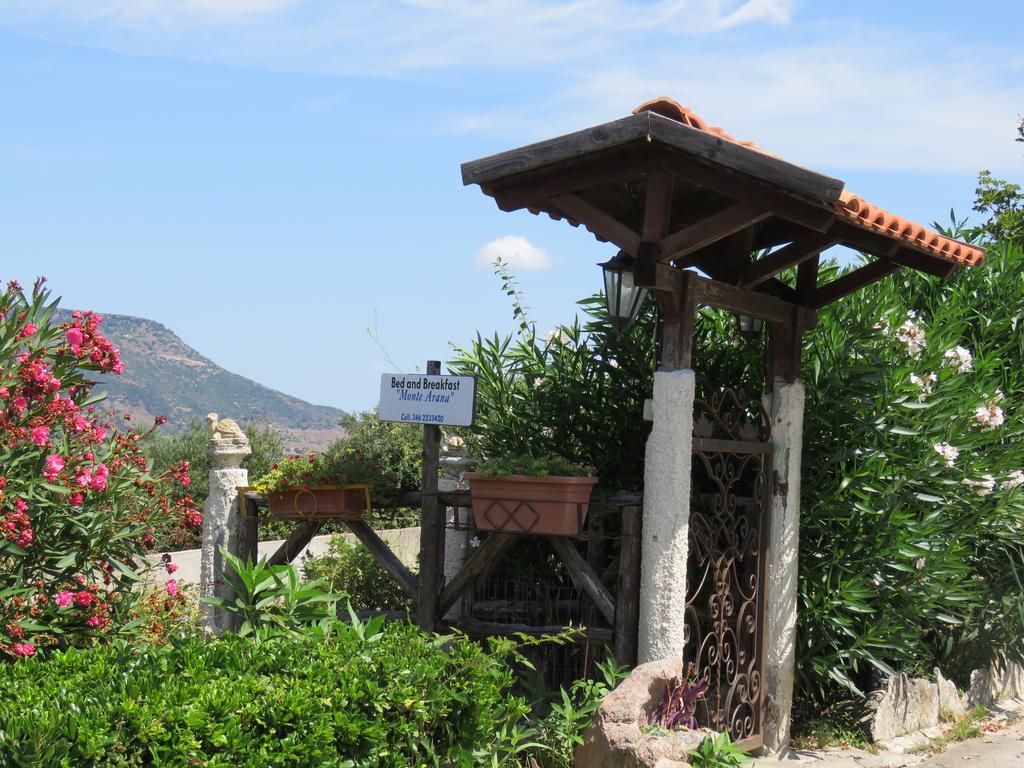 B&B "MonteArana " - Bonnanaro - Monte Arana 16 16, 07043 Bonnanaro, Italia