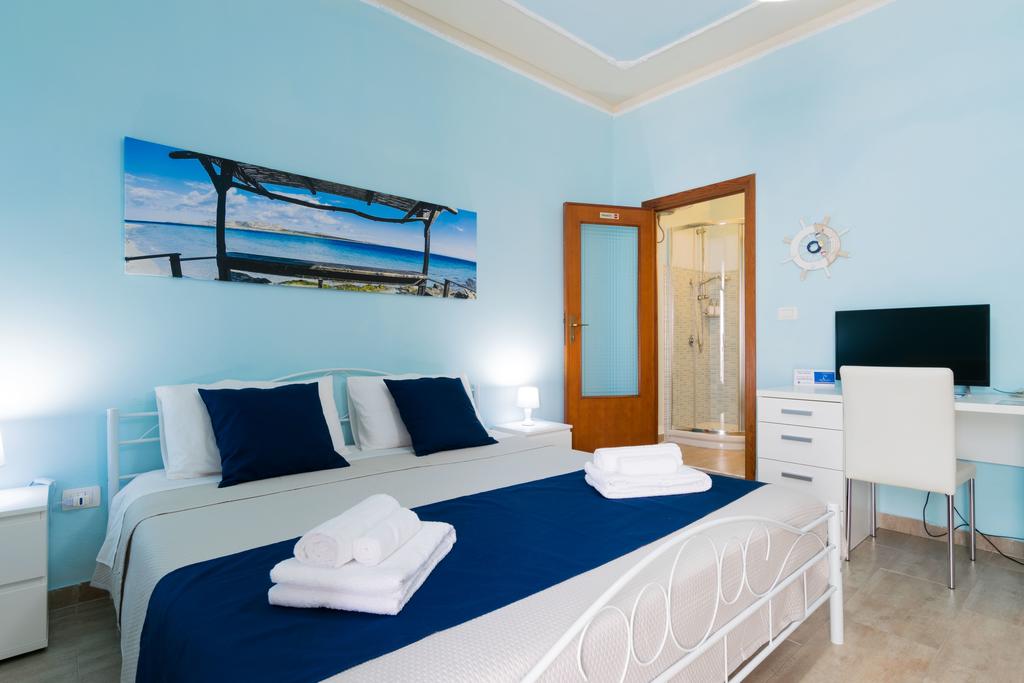 B&B Passi Alterni - Alghero - Via Giovanni Maria Angioy 17, 07041 Alghero, Italia