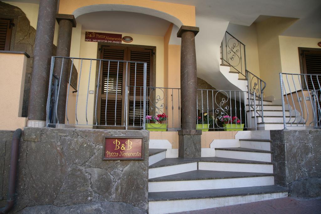 B&B Piazza Novecento - Castelsardo - Via Colombo n 8, 07031 Castelsardo, Italia