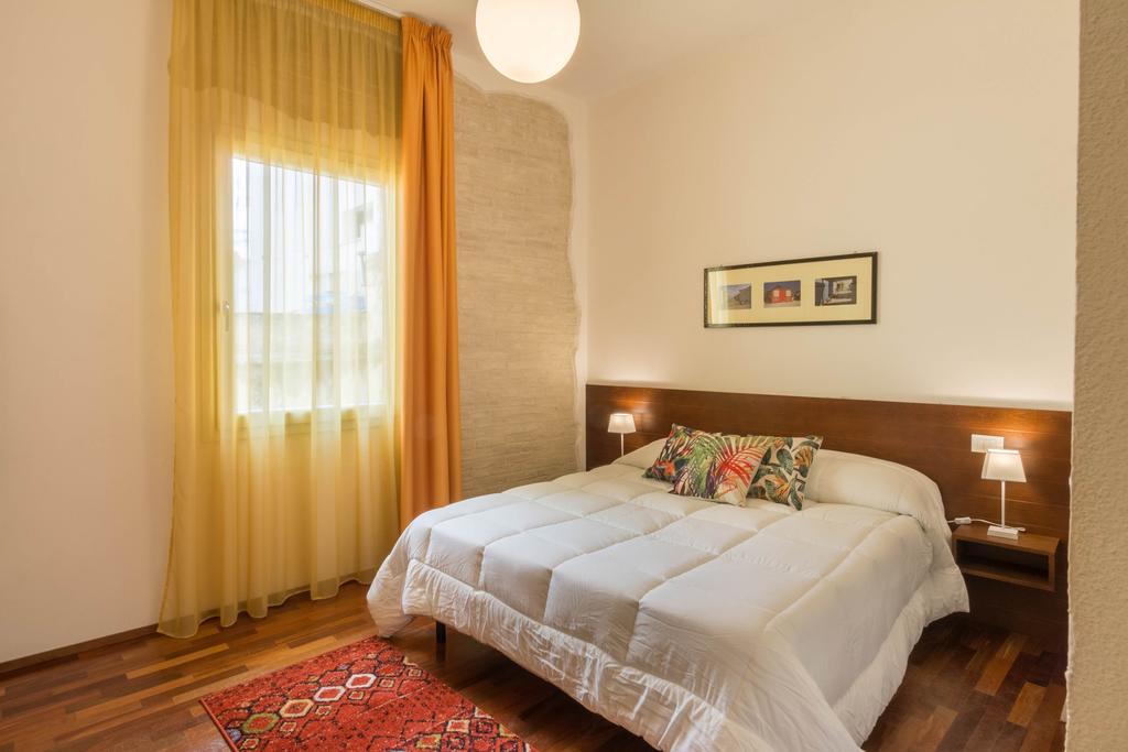 B&B Qaral - Cagliari - Vico II San Giovanni 1, 09124 Cagliari, Italia