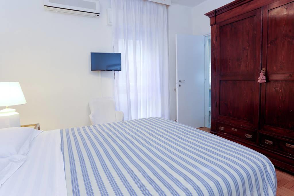 B&B Sorcinelli - Cagliari - Via Piceno, 13, 09127 Cagliari, Italia