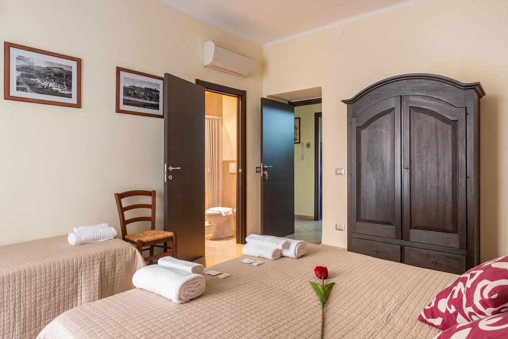 B&B Villamarì - Alghero - Via Nazioni Unite 51, 07041 Alghero, Italia