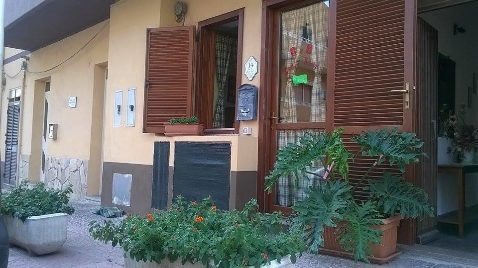 Bed and Breakfast Calaluna - Castelsardo - via Cristoforo Colombo 14, 07031 Castelsardo, Italia