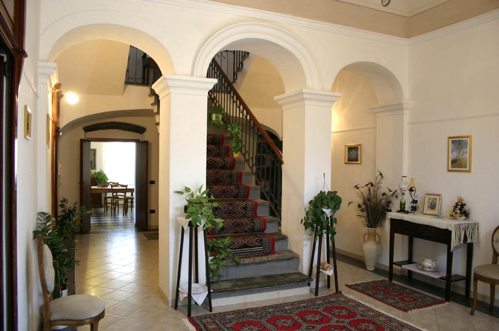 Bed & Breakfast Casa Pisanu - Narbolia - Via Umberto 65, 09070 Narbolia, Italia