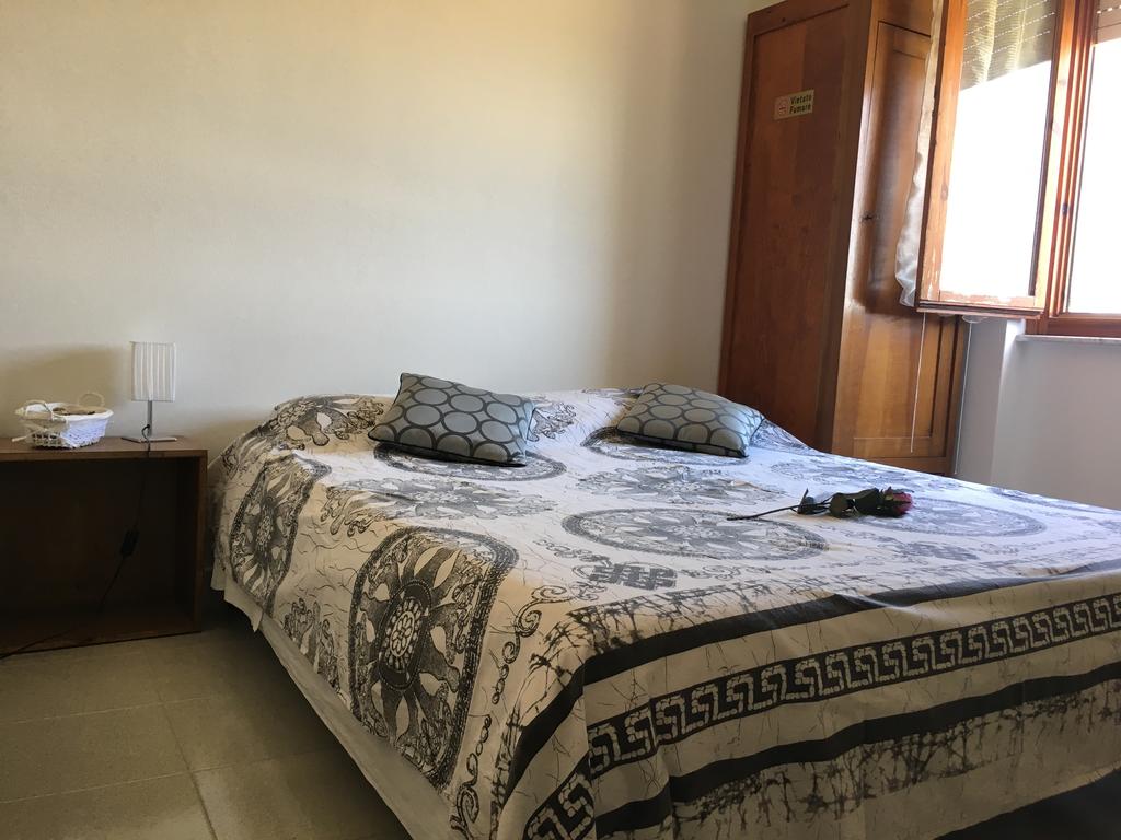 BnB degli Orti - Alghero - Via Domenico Alberto Azuni 5, 07041 Alghero, Italia