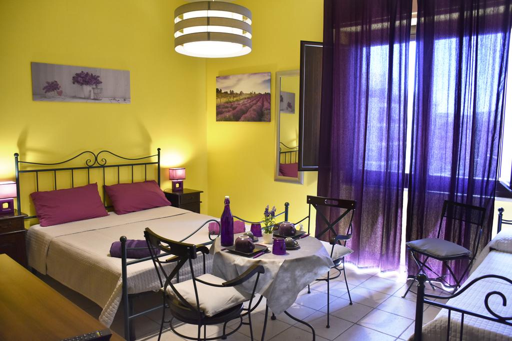 Cerdena Rooms - Cagliari - Via Milano 1B, 09125 Cagliari, Italia