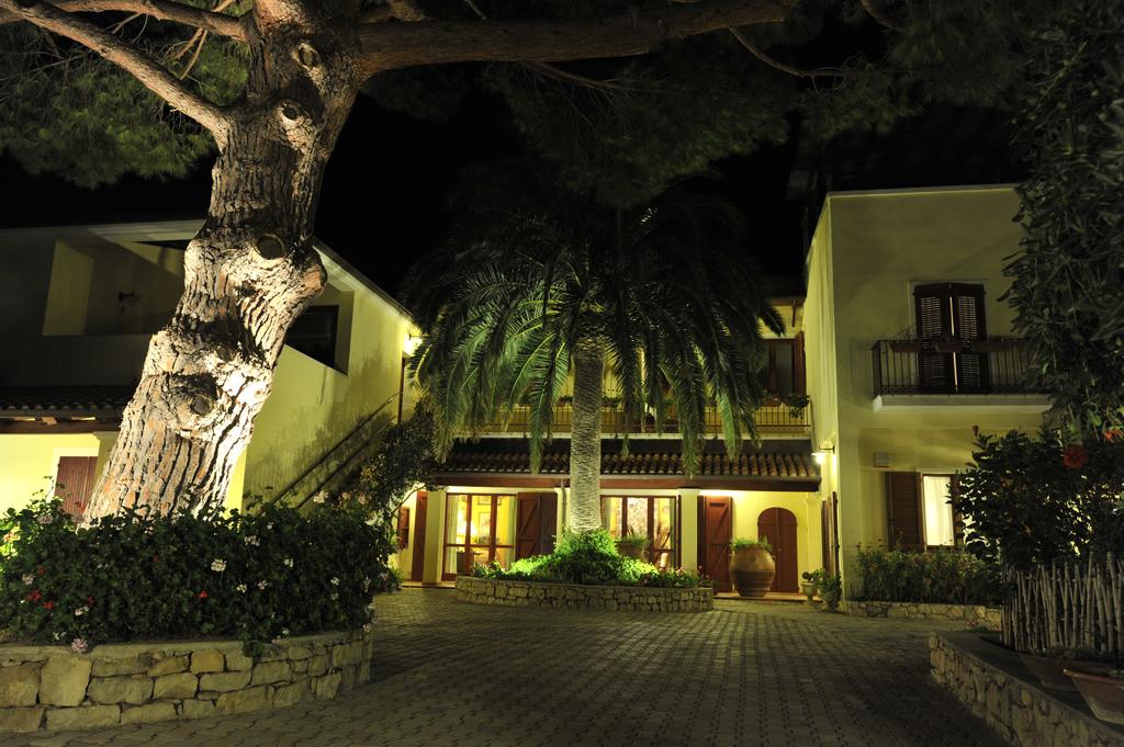 Country Hotel Vessus - Alghero - Strada Statale 292 nr 6, 07041 Alghero, Italia