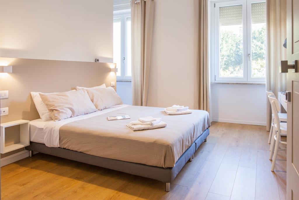 Dome B&B - Cagliari - Corso Vittorio Emanuele II 1, 09124 Cagliari, Italia