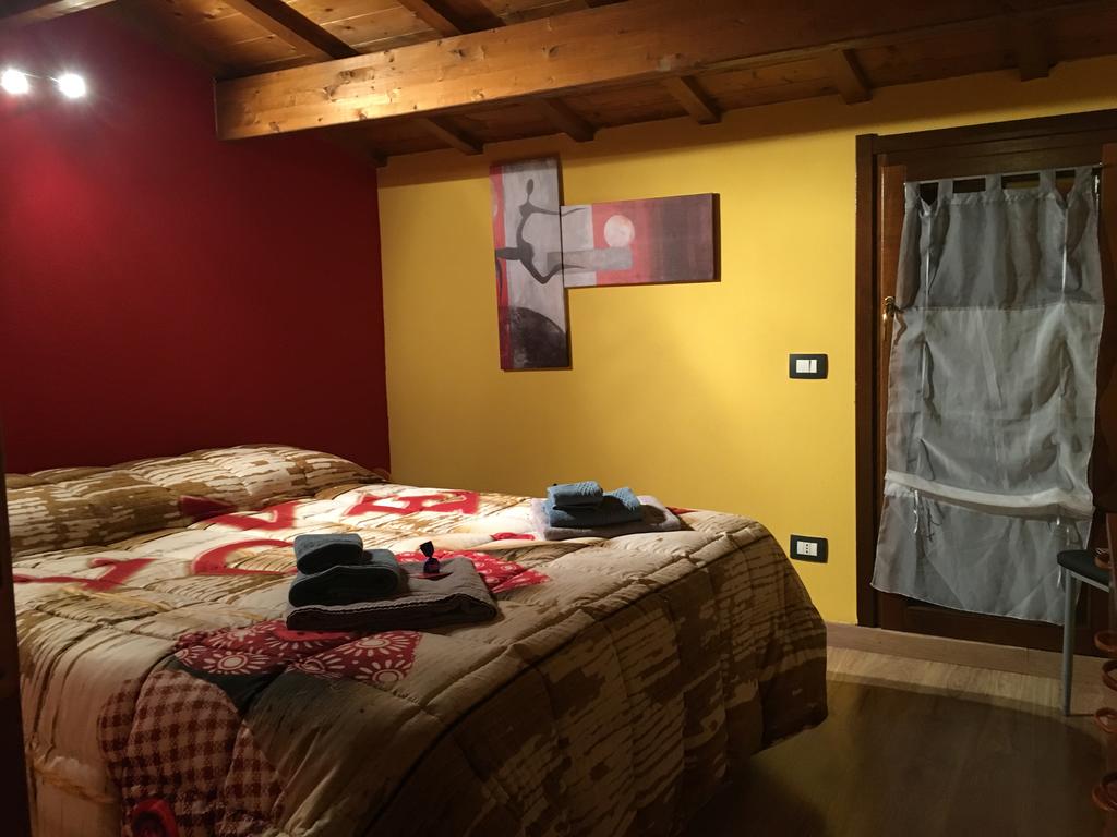 Domoruja B&B - Sassari - Via Gavino Pittalis 11, 07100 Sassari, Italia