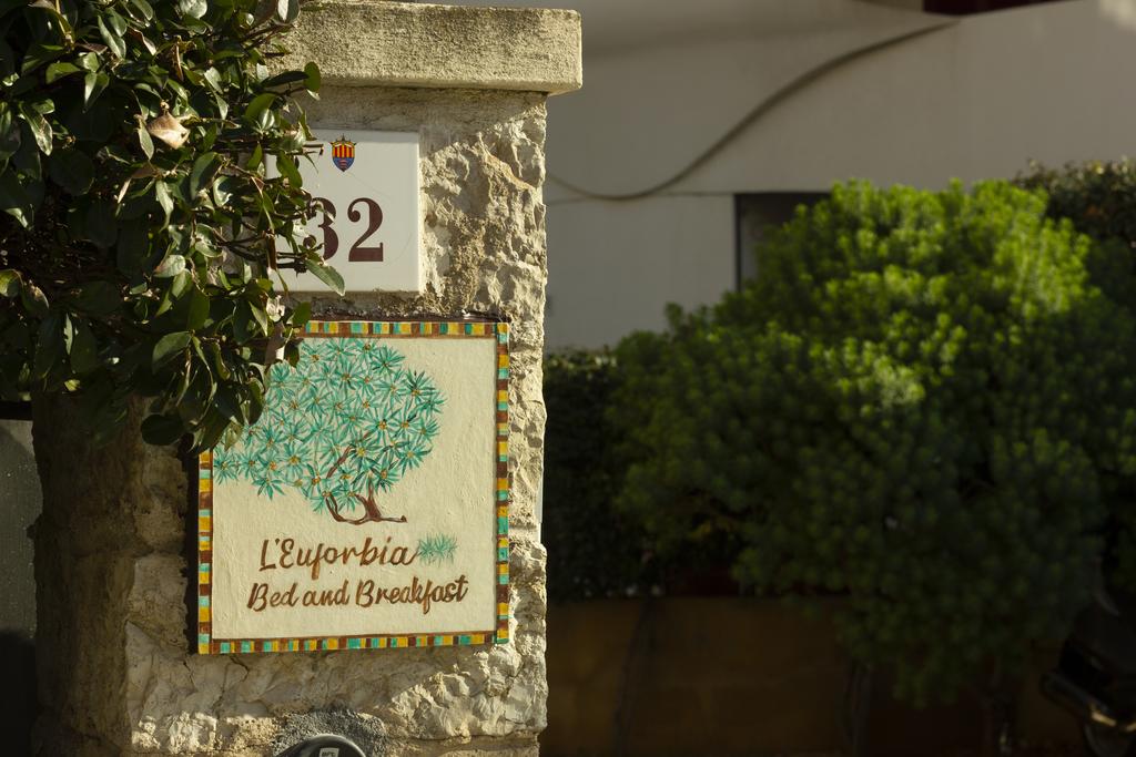 Euforbia Bed and Breakfast - Alghero - 32 Via Antonio Gramsci, 07041 Alghero, Italia