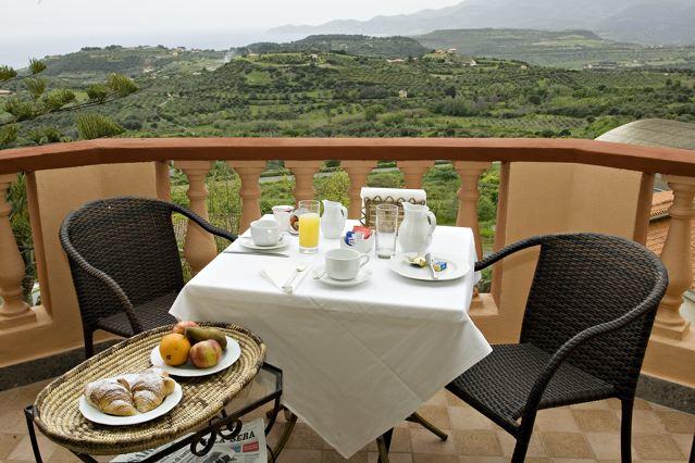 Hotel Villa Gli Asfodeli - Tresnuraghes - Piazza Giovanni XXIII 4, 09079 Tresnuraghes, Italia