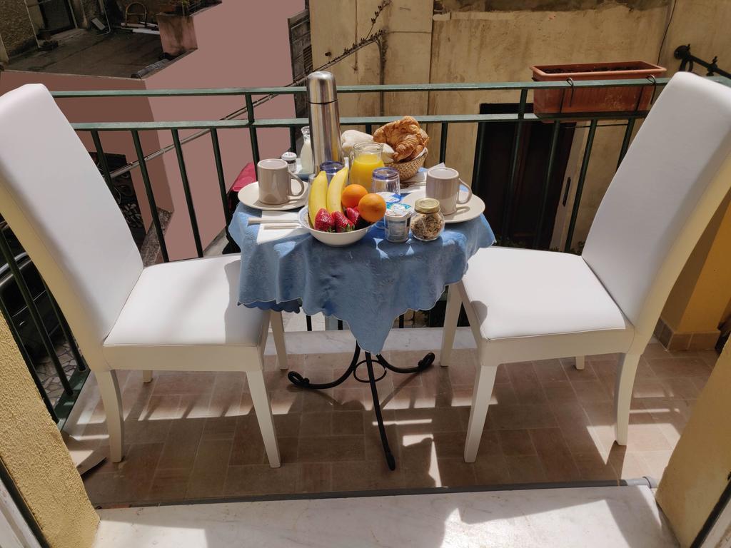 Il Girasole Bed and Breakfast - Cagliari - Vico Barcellona 6, 09124 Cagliari, Italia