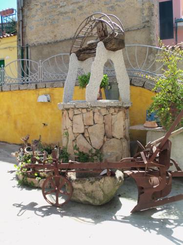 La Taverna del Gufo - Sarule - Via Mazzini, 08020 Sarule, Italia