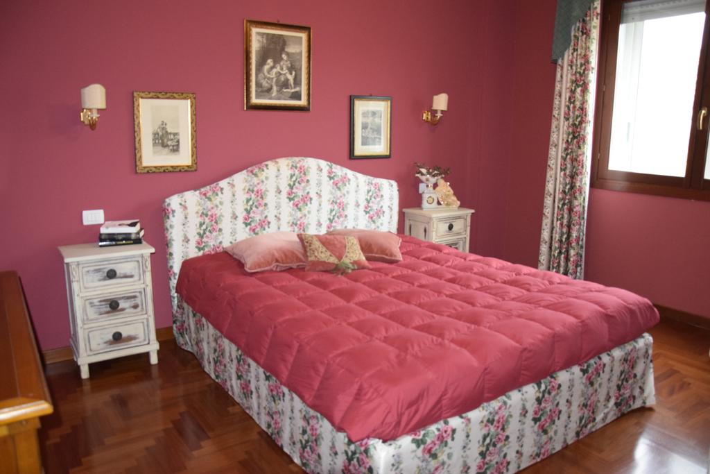 Lo Scrigno B&B - Cagliari - Viale Sant'Avendrace 129, 09122 Cagliari, Italia