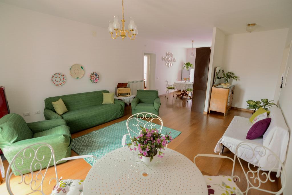 S'Alighera Guest House - Alghero - Via degli orti, 88, 07041 Alghero, Italia