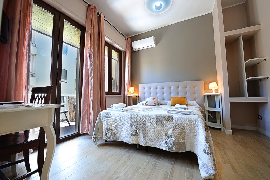 Victoria Bed & Breakfast - Cagliari - Via Goldoni 4, 09131 Cagliari, Italia